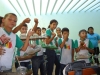 alunos-aprendem-a-fazer-jardineiras-com-pets-recicladas-6-escola-anete-rolim-petrolina-pe-18-10-2012